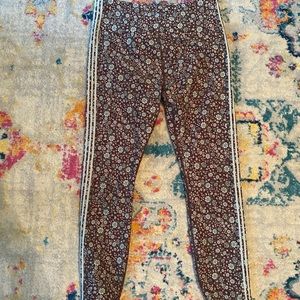 Lorna Jane Ditsy Ankle Bitter Leggings